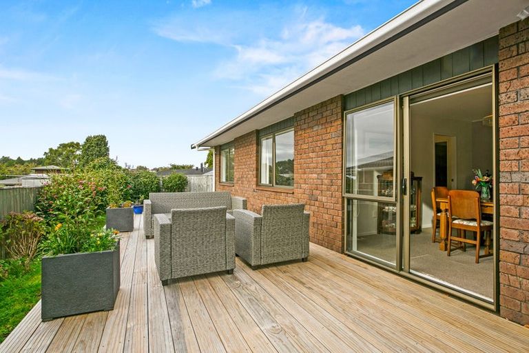 Photo of property in 62 Heta Road, Highlands Park, New Plymouth, 4312