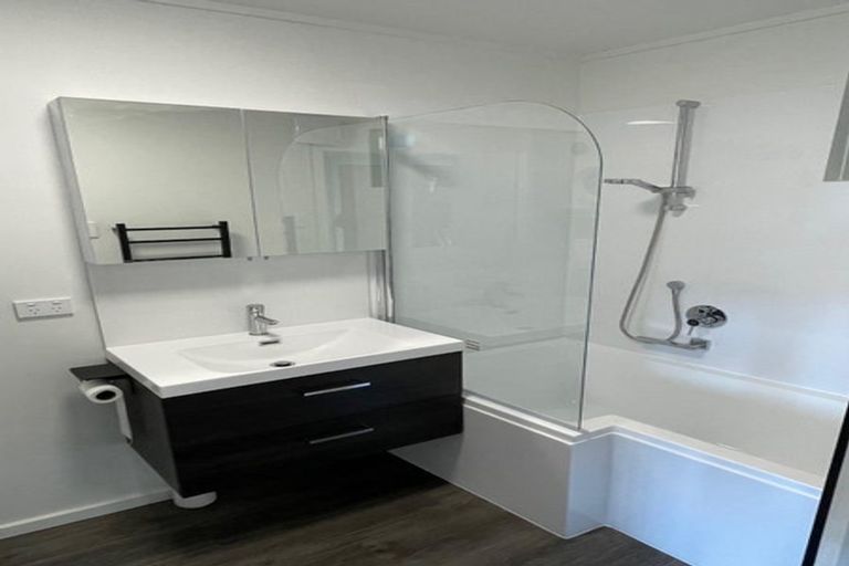 Photo of property in 4 Raroa Road, Kelburn, Wellington, 6012