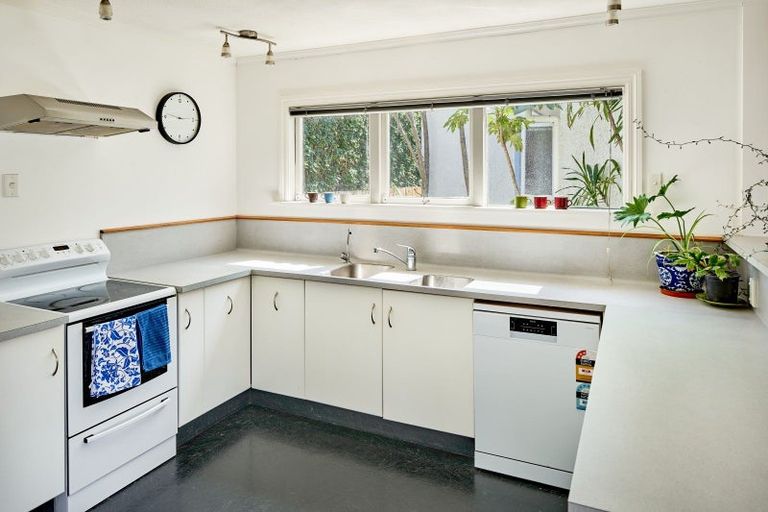 Photo of property in 111a Amohia Street, Paraparaumu, 5032