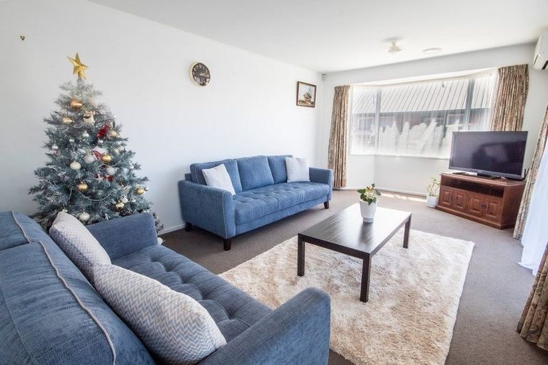 Photo of property in 3/5 Broadbent Street, Riccarton, Christchurch, 8041