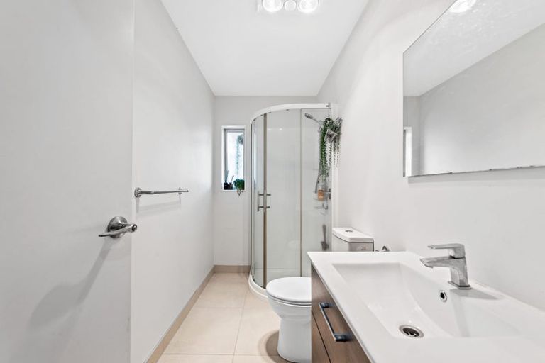 Photo of property in 3 Toutouwai Lane, Favona, Auckland, 2024