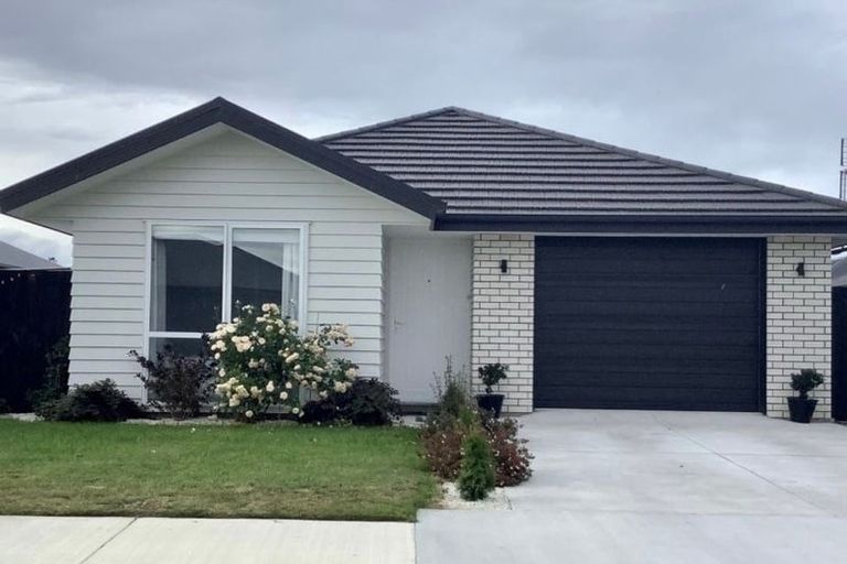 Photo of property in 43 Minerva Crescent, Woodend, 7610