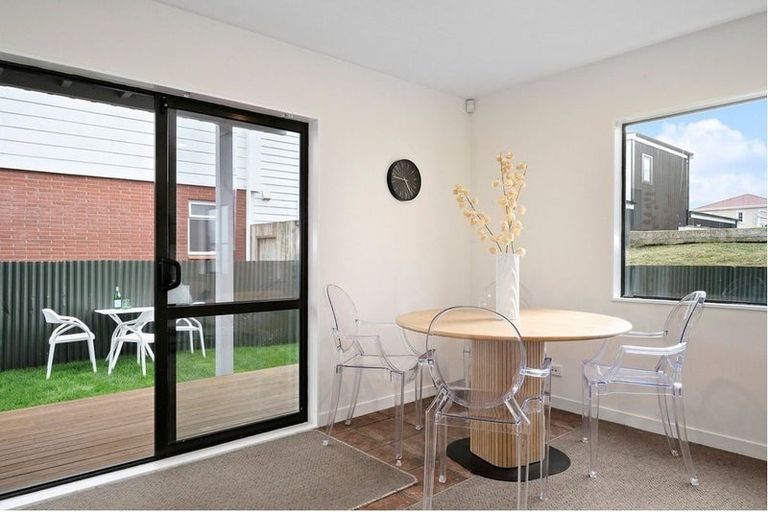 Photo of property in 4 Chamberlain Road, Karori, Wellington, 6012