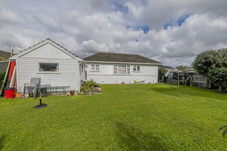 Photo of property in 26 Graham Street, Levin, 5510