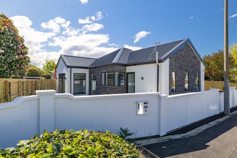 Photo of property in 121b Glandovey Road, Strowan, Christchurch, 8052