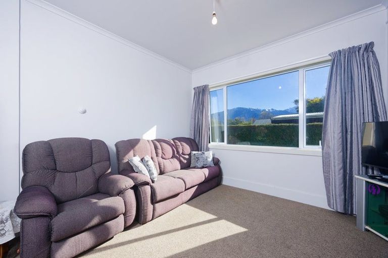 Photo of property in 127 Beach Road, Kaikoura, 7300
