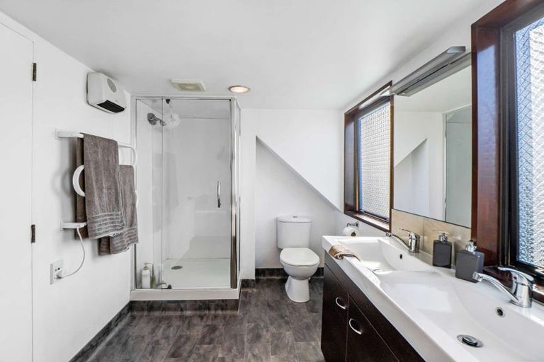 Photo of property in 8 Payling Lane, Mairehau, Christchurch, 8052