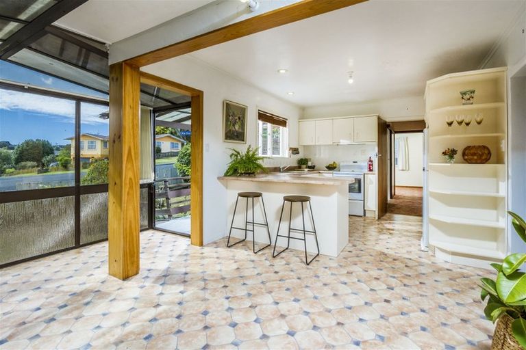 Photo of property in 47 Kia Ora Road, Beach Haven, Auckland, 0626