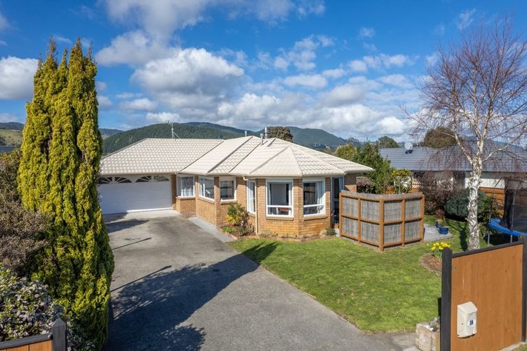 Photo of property in 94 Makarini Street, Paraparaumu, 5032