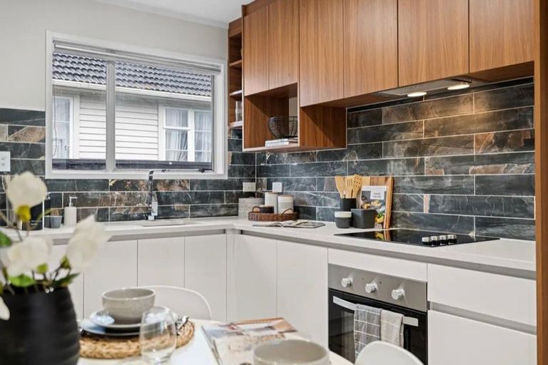 Photo of property in 1/735 Massey Road, Mangere, Auckland, 2022