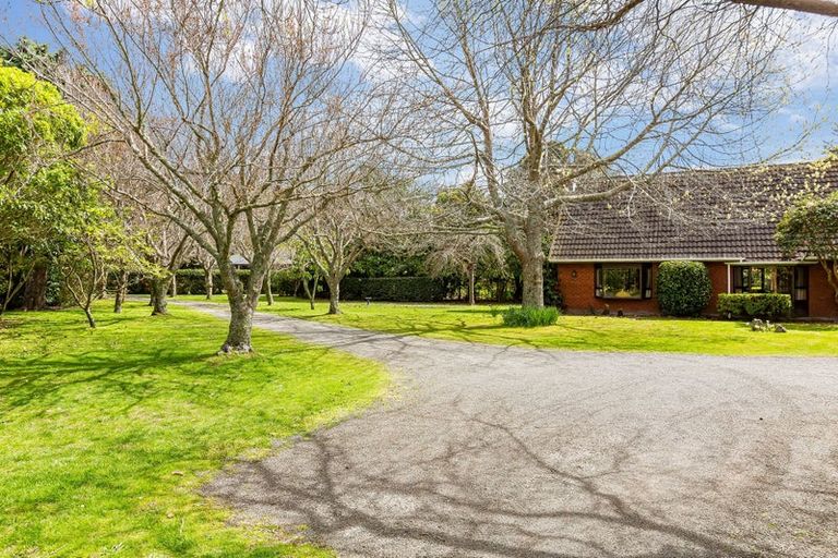 Photo of property in 37 Awanui Drive, Waikanae, 5036