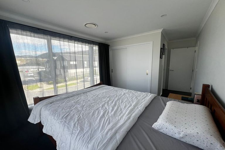 Photo of property in 14 Hokioi Drive, Kenepuru, Porirua, 5022