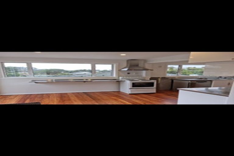 Photo of property in 28 Elliott Street, Johnsonville, Wellington, 6037