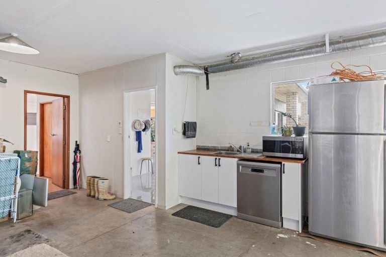 Photo of property in 9 Norwich Avenue, Spotswood, New Plymouth, 4310