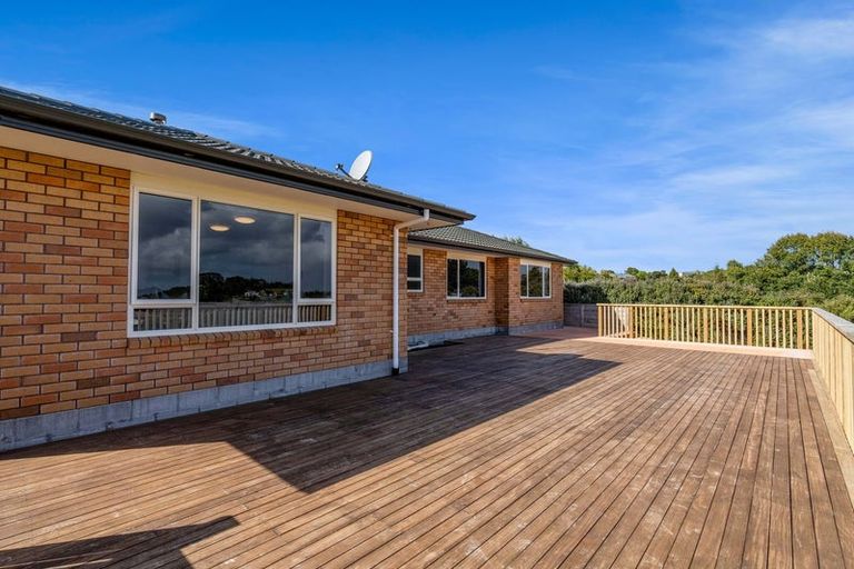 Photo of property in 6c Highfield Place, Highlands Park, New Plymouth, 4312