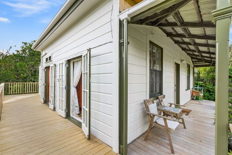 Photo of property in 41 Te Henga Road, Waitakere, Henderson, 0781
