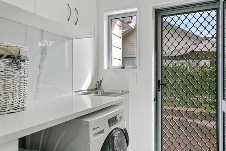 Photo of property in 2 Wheretia Street, Taupo, 3330