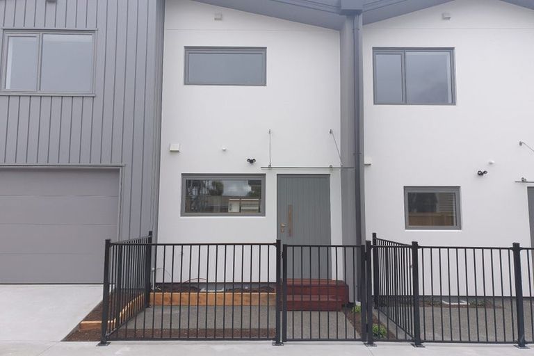 Photo of property in 2/118 Champion Street, Edgeware, Christchurch, 8013