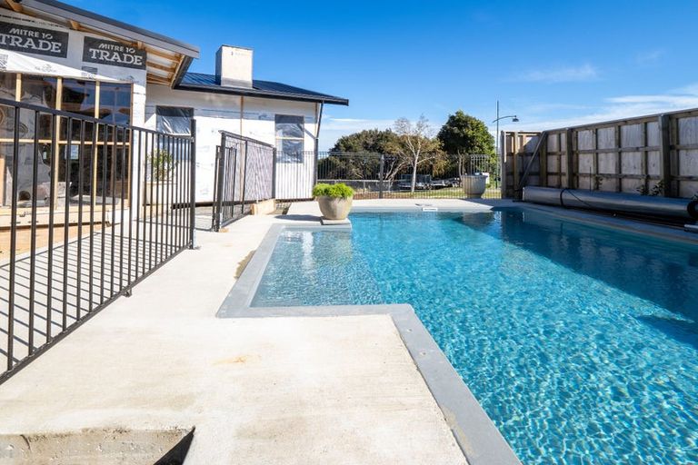 Photo of property in 5 Monarch Drive, Robinsons Bay, Akaroa, 7581