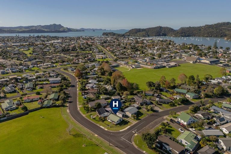 Photo of property in 37a Sarah Avenue, Whitianga, 3510