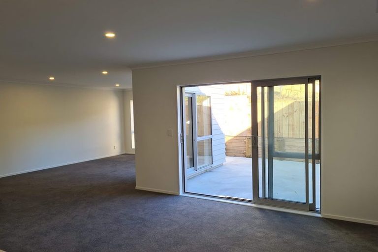 Photo of property in 137 Amesbury Drive, Churton Park, Wellington, 6037