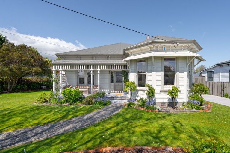 Photo of property in 17 Hogg Crescent, Masterton, 5810