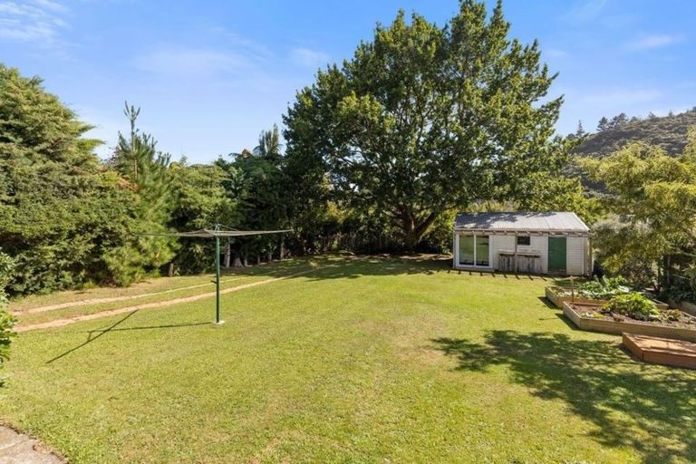 Photo of property in 49 Hine Road, Wainuiomata, Lower Hutt, 5014