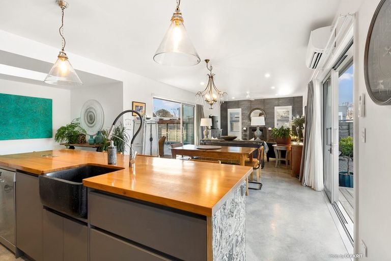 Photo of property in 2 North Street, Greytown, 5712