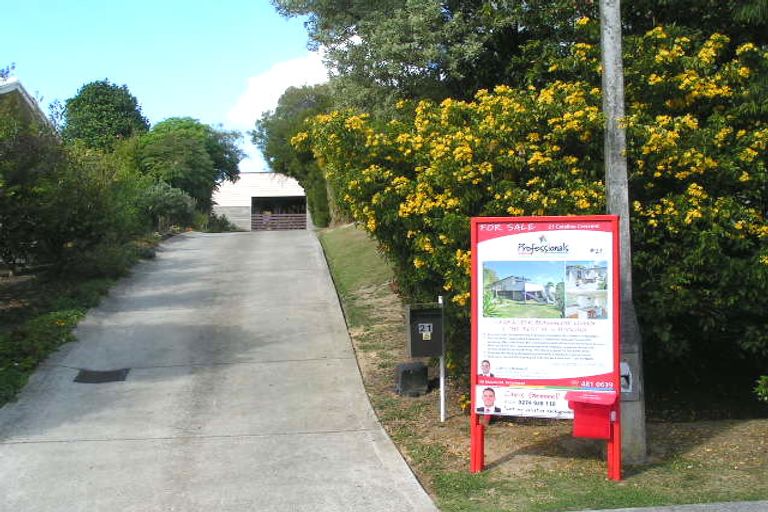 Photo of property in 21a Catalina Crescent, Forrest Hill, Auckland, 0620