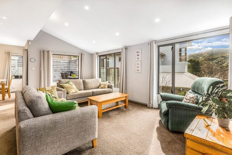 Photo of property in 16 Calcutta Street, Khandallah, Wellington, 6035