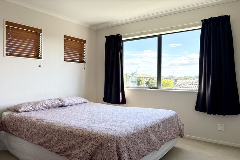 Photo of property in 6 Bellshill Close, Wattle Downs, Auckland, 2103