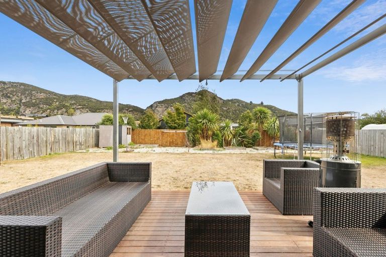 Photo of property in 5 Mallard Street, Albert Town, Wanaka, 9305