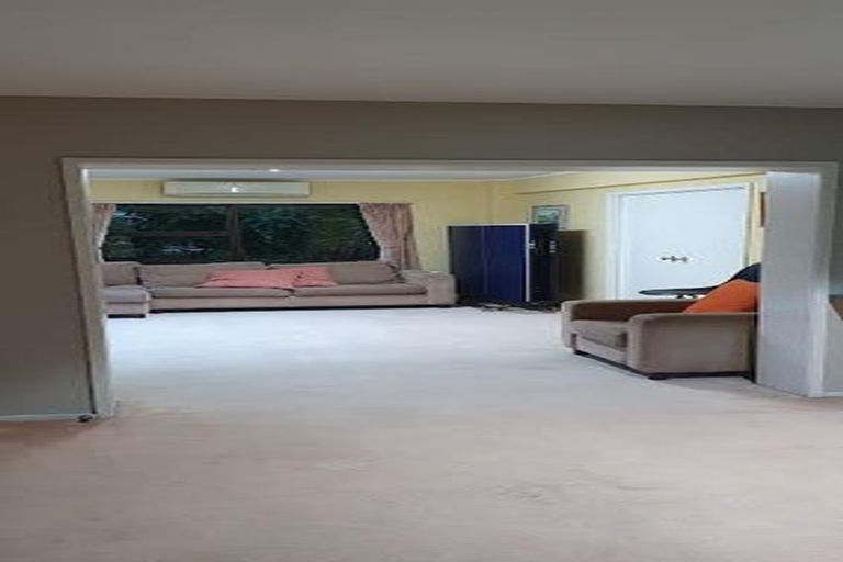 Photo of property in 24 Birman Close, Half Moon Bay, Auckland, 2012