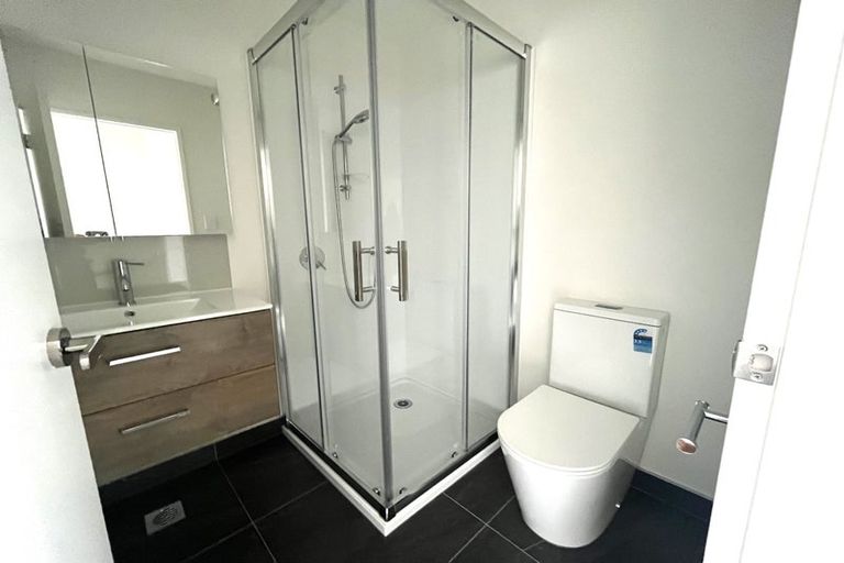 Photo of property in 5 Selo Street, Glen Eden, Auckland, 0602