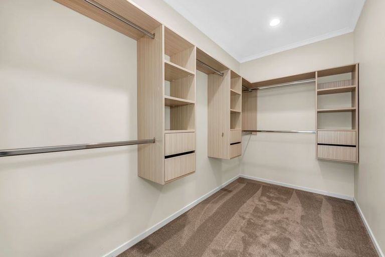 Photo of property in 9 Cloonlyon Drive, Flat Bush, Auckland, 2019