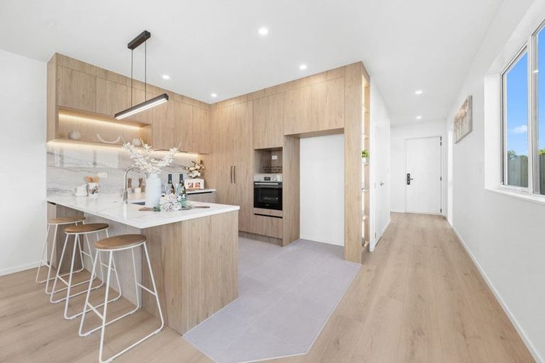 Photo of property in 111 Tributary Parade, Karaka, 2578