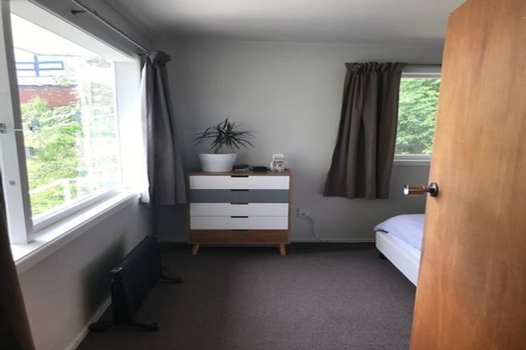 Photo of property in 2 Milne Terrace, Island Bay, Wellington, 6023