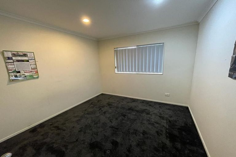 Photo of property in 648 Massey Road, Mangere, Auckland, 2022