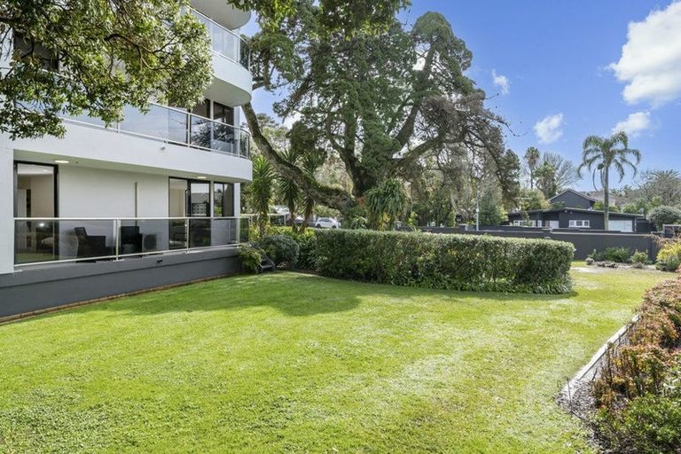 Photo of property in 5c The Promenade, Takapuna, Auckland, 0622