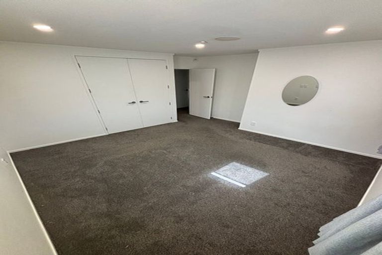 Photo of property in 5 Strid Road, Te Atatu South, Auckland, 0610