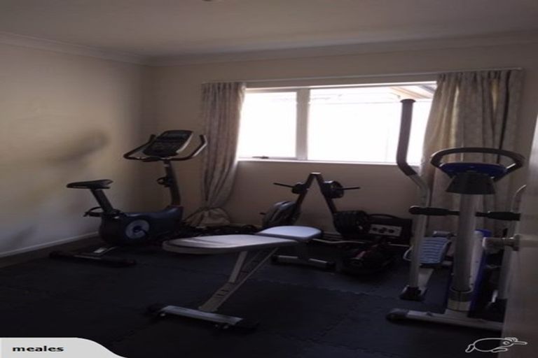 Photo of property in 10 Moonraker Place, Whitby, Porirua, 5024