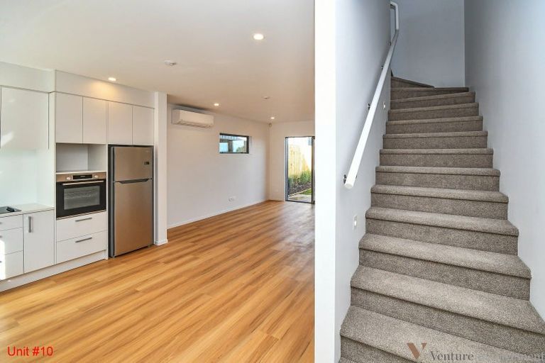 Photo of property in 10/22 James Laurie Street, Henderson, Auckland, 0612