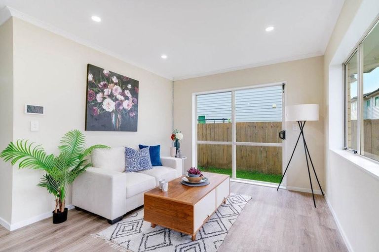 Photo of property in 1/36a Kenderdine Road, Papatoetoe, Auckland, 2025