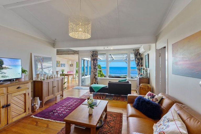 Photo of property in 34 The Parade, Paekakariki, 5034