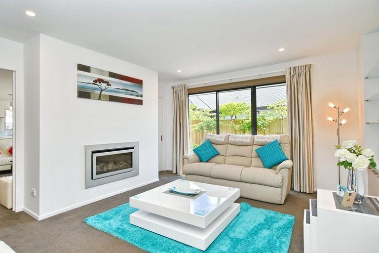 Photo of property in 1 Peter Place, Rangiora, 7400