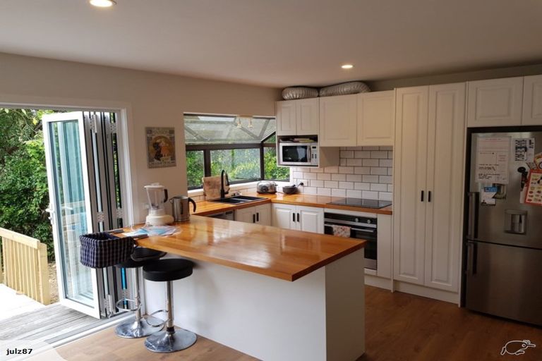 Photo of property in 34b Rosario Crescent, Red Beach, 0932