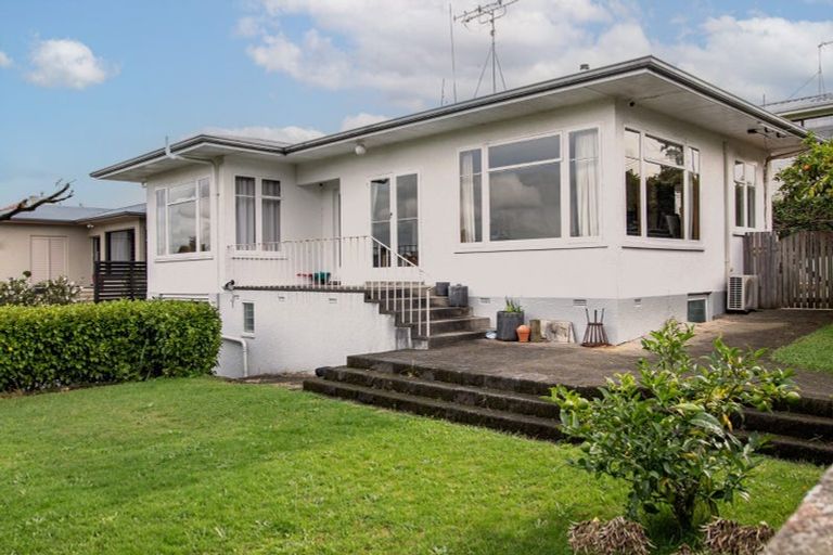 Photo of property in 1 Philip Street, Beerescourt, Hamilton, 3200