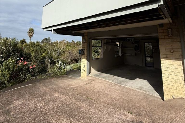 Photo of property in 23 Auld Street, Torbay, Auckland, 0630