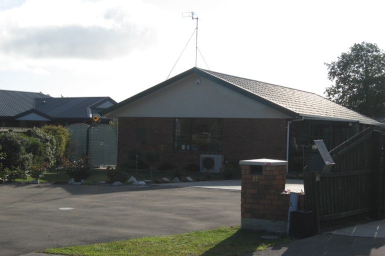 Photo of property in 35 Hills Street, Kaiapoi, 7630