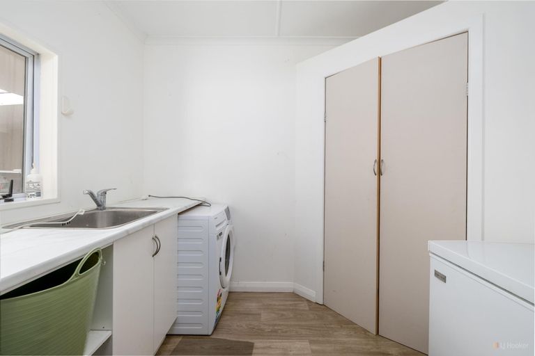 Photo of property in 856 Hakataramea Highway, Waimate, 7977